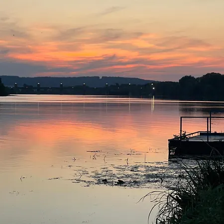 Le Relais Du Bord De Seine 3* Port-Mort