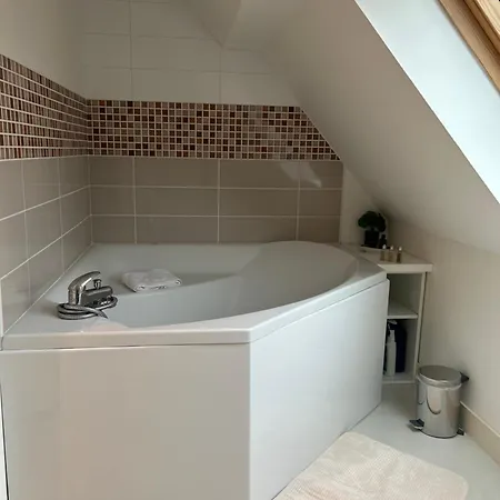 Le Relais Du Bord De Seine 3* Port-Mort