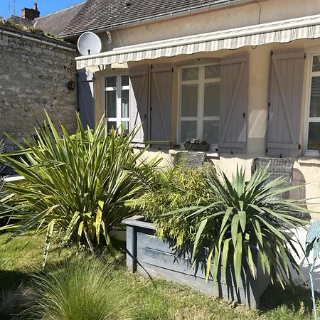 Le Relais Du Bord De Seine Port-Mort