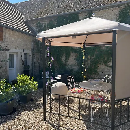 ベッド・アンド・ブレックファスト Le Relais Du Bord De Seine Port-Mort